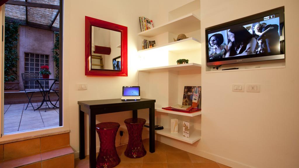 In Monti Terrace Apartment