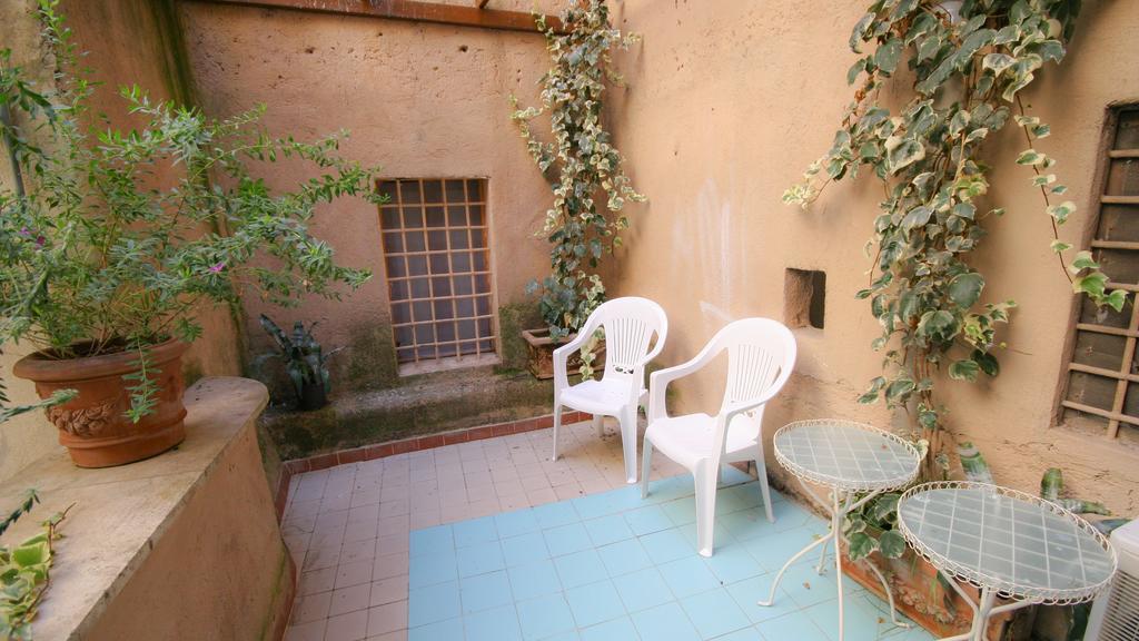 In Monti Terrace