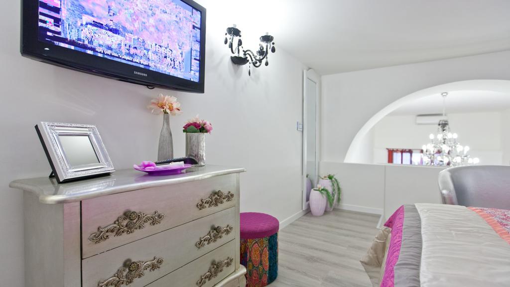 Colour Colosseum Loft *