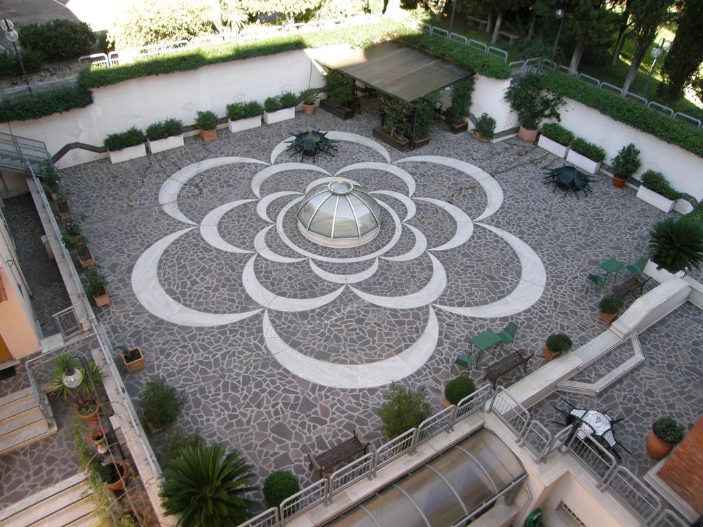 Maria Hotel 4*