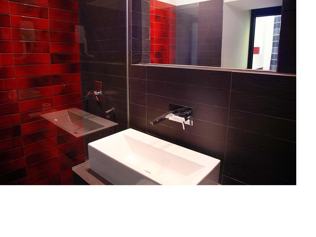 M&j Place Hostel *