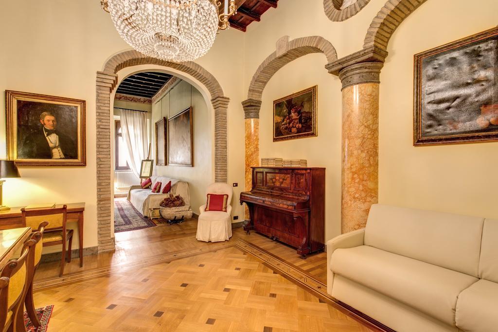 Royal Apartment