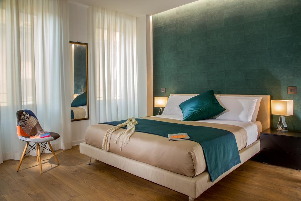 Vatican Luxury 50