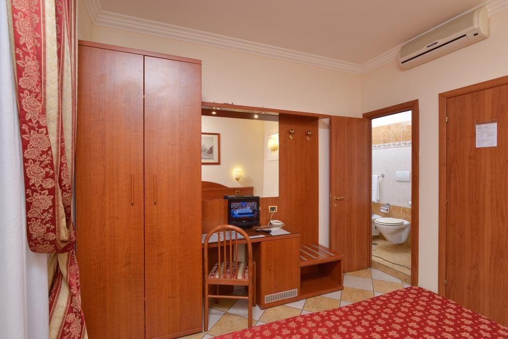 Hotel Chicago Rome