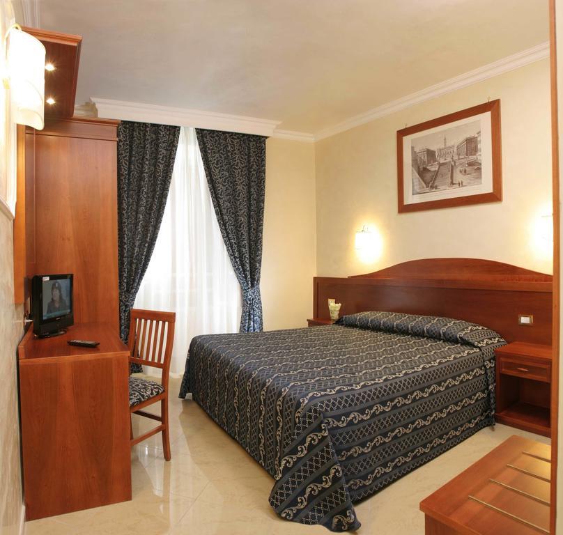 Adorasuite 3* Rome