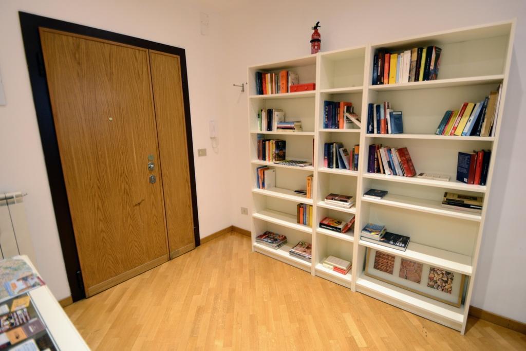 We Love It Apartment