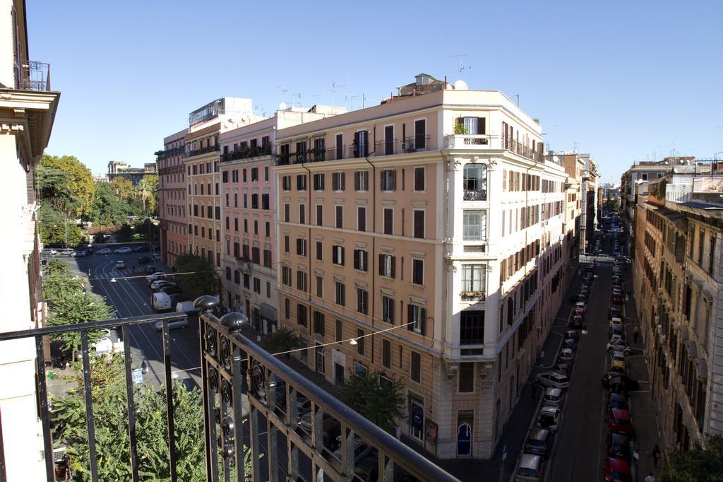 Alice's Place Apartment