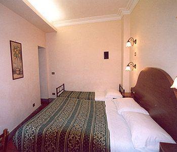 Paradise Hotel Rome