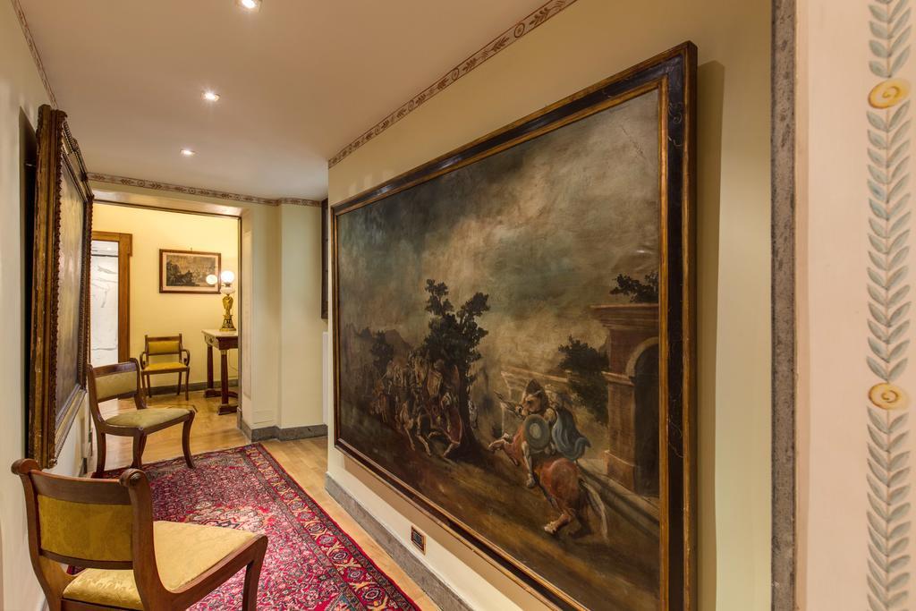 Royal Apartment