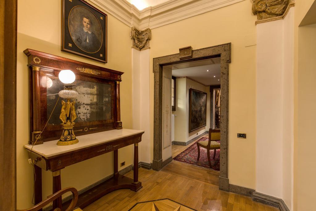 Royal Apartment *