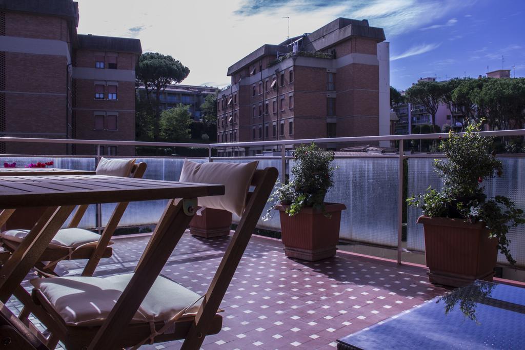 Domus Raffaello Bed & Breakfast