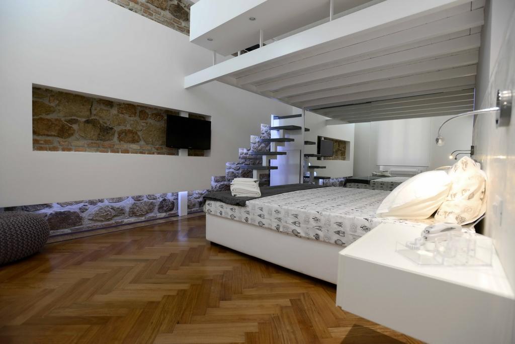 Castelfidardo * Rome