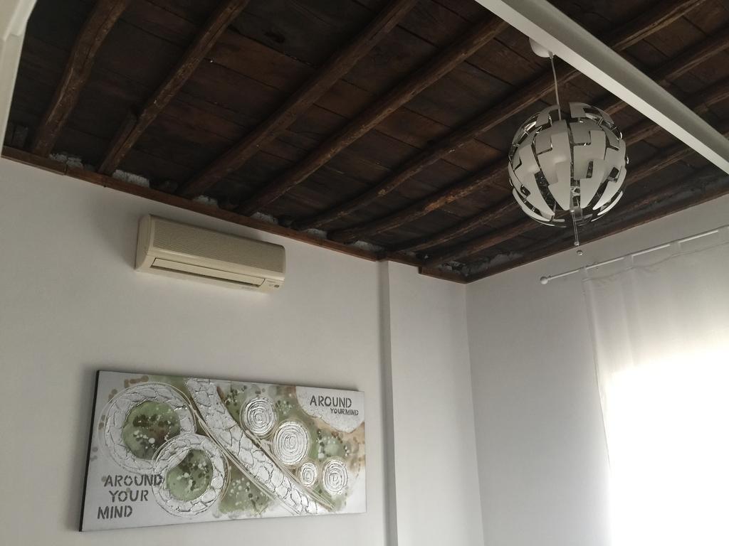 Apartment White Ostilia