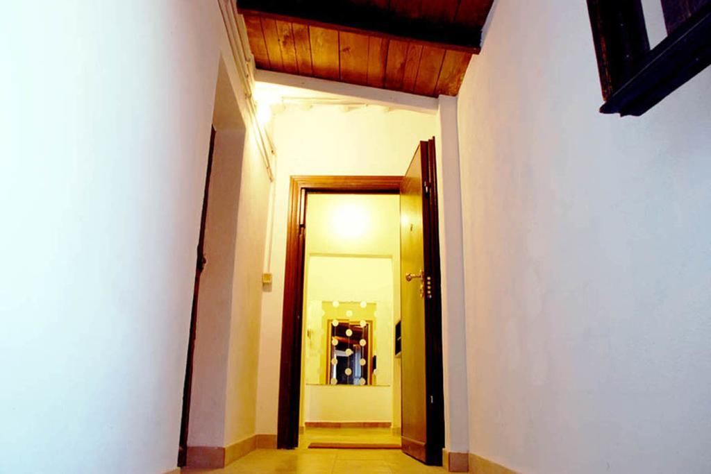 Apartment Center Attic Penthouse