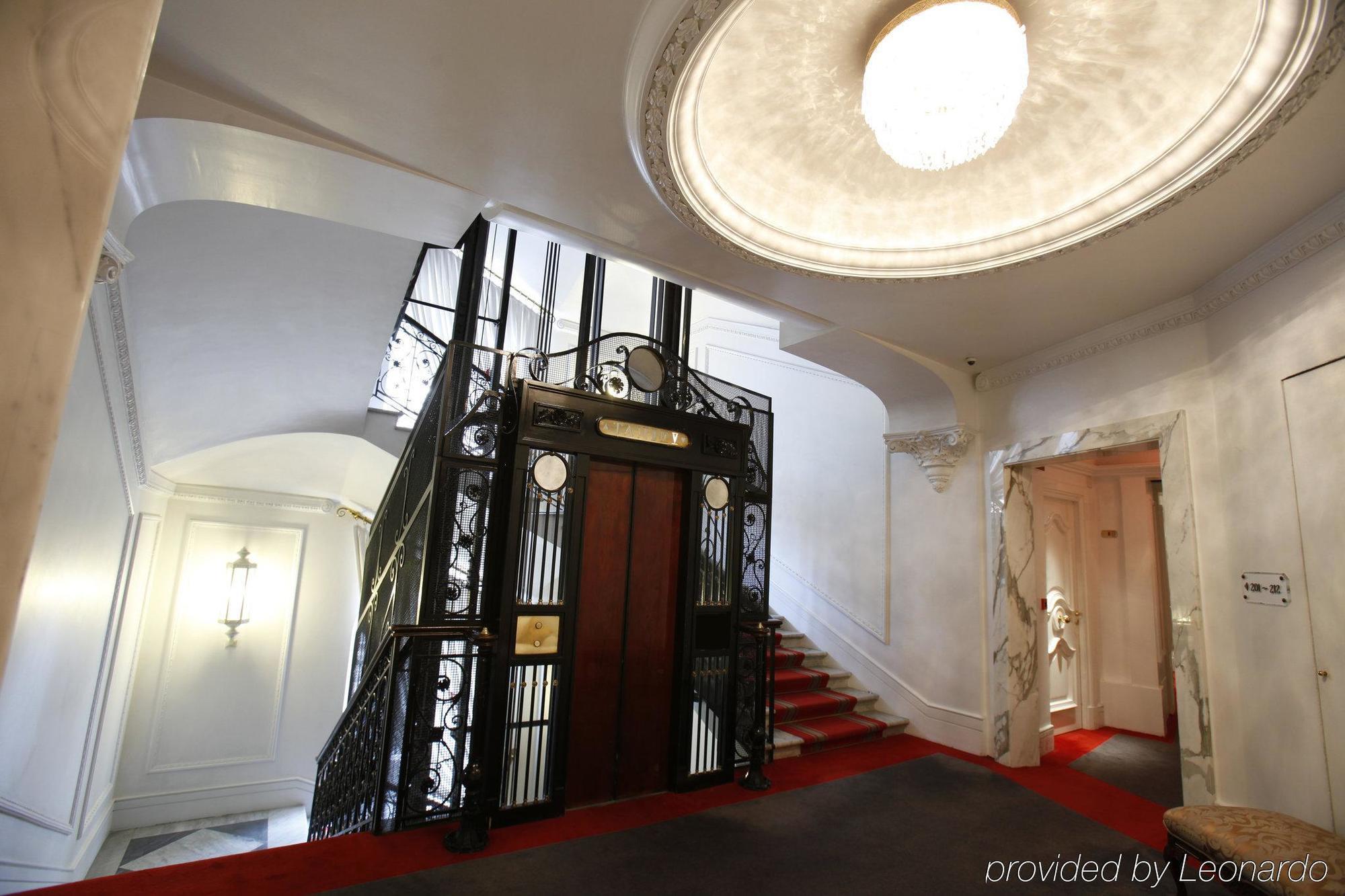 Majestic Hotel 5*