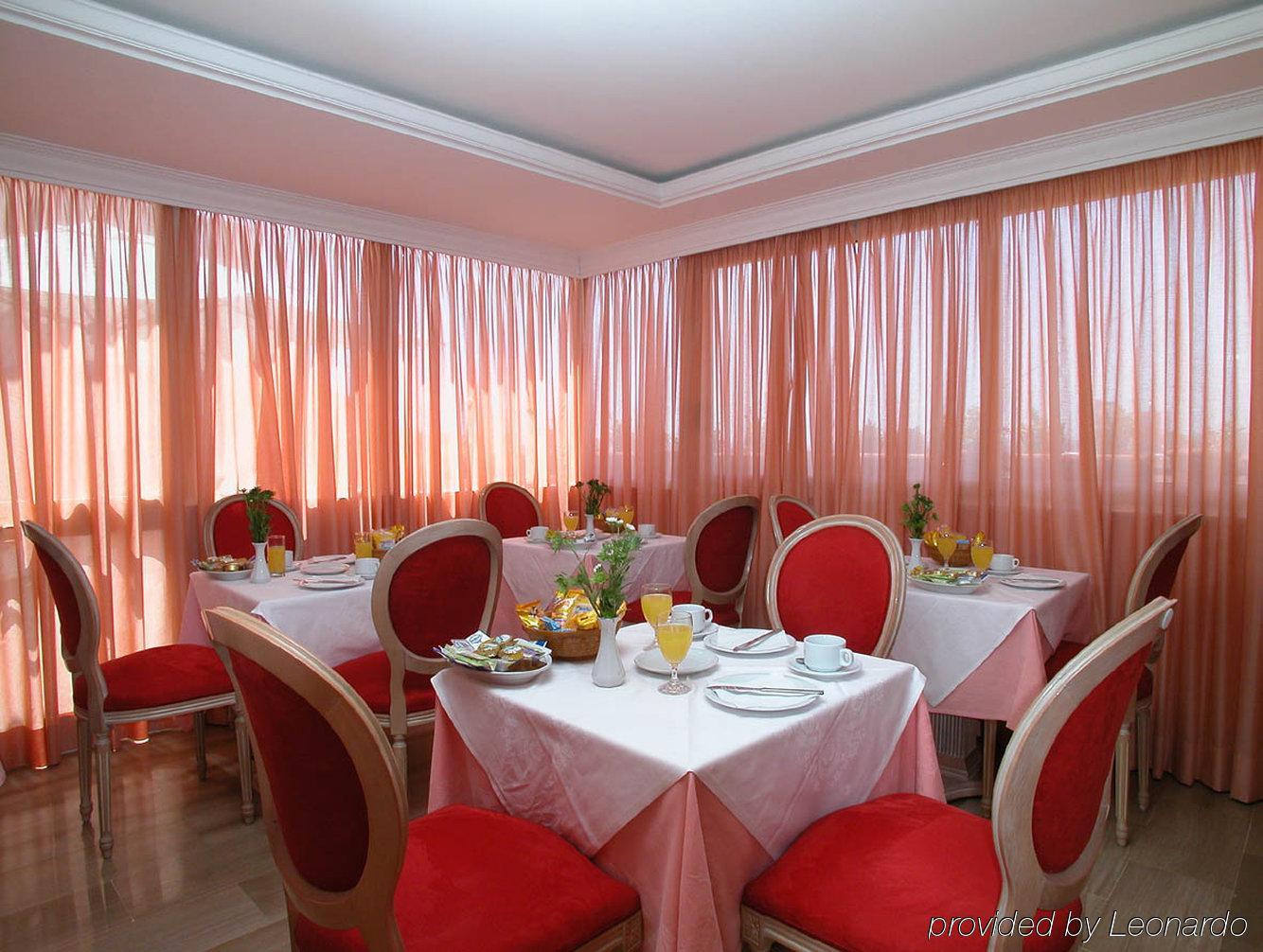 Doria Palace Boutique Hotel 4*