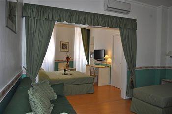 Residenza Ponte Sant'angelo 2* Rome
