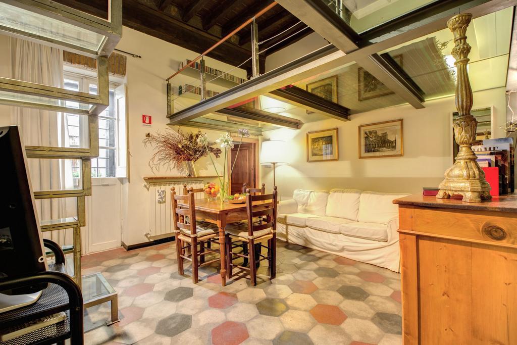 Apartment Campofiori Rome