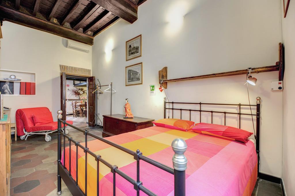 Apartment Campofiori Rome
