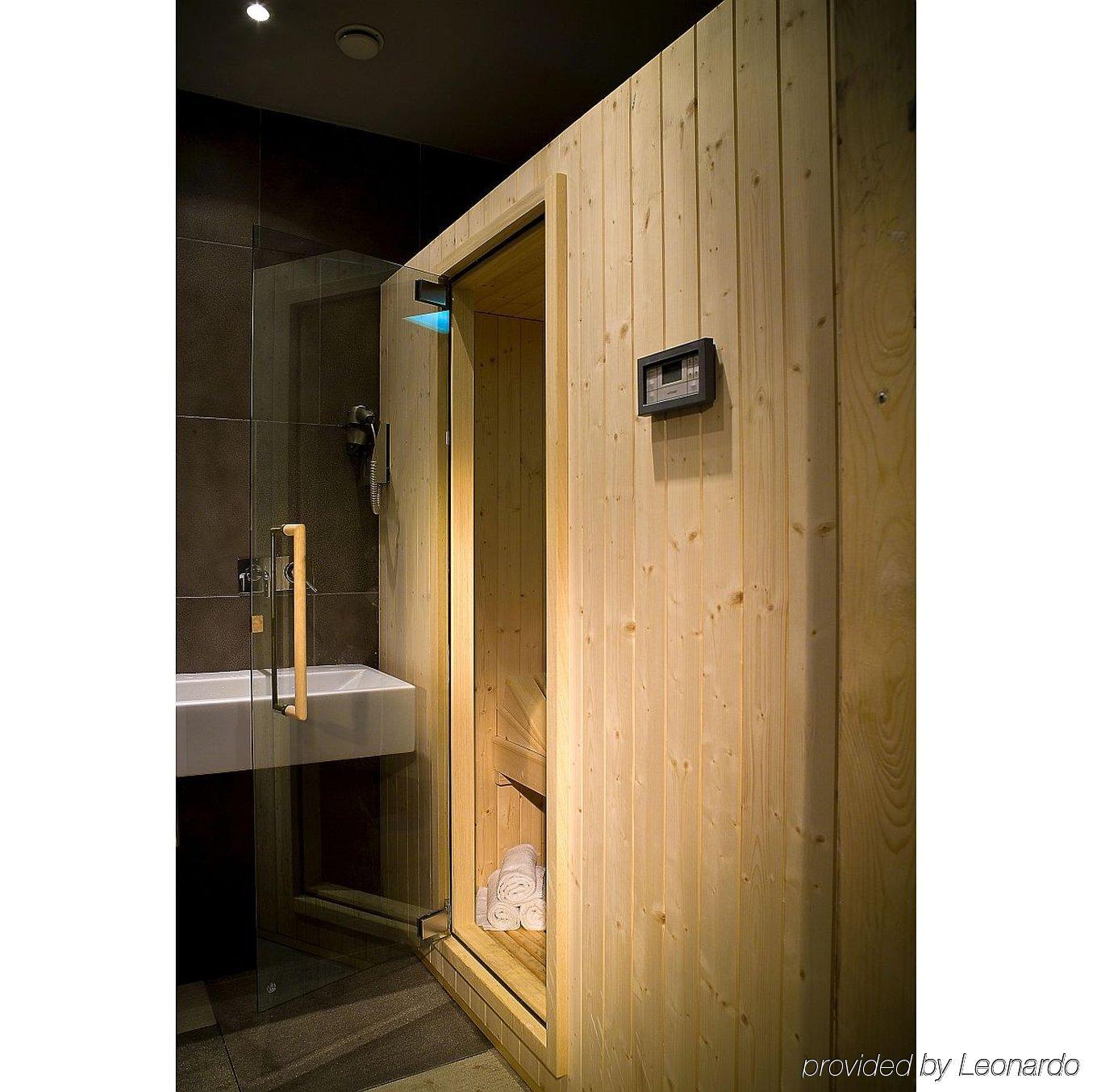 Hotel Black 4*