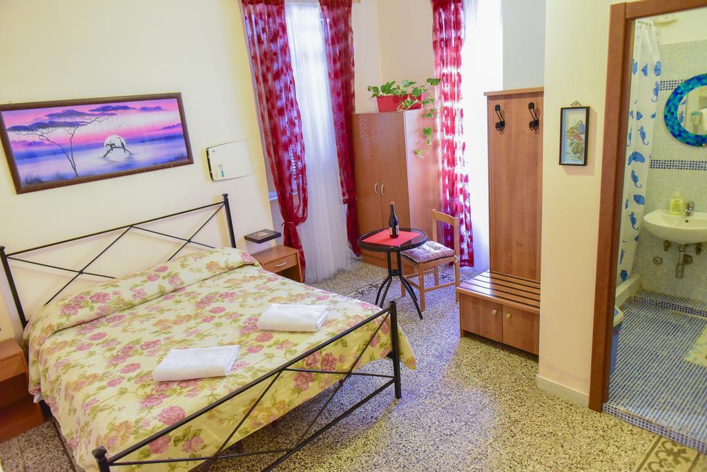 Casa Vacanza Frendy - Free Airport Transportation On Arrival If You Book An Apartment Of Minimum 3 Nights And 6 People Guest house *