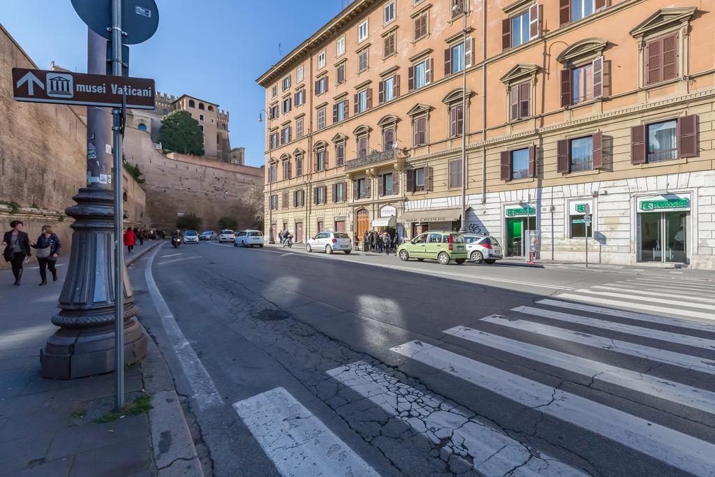 Manfredi House San Pietro 2* Roma