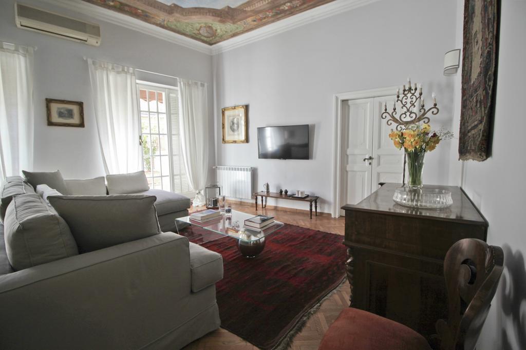 Apartment At Penthouse