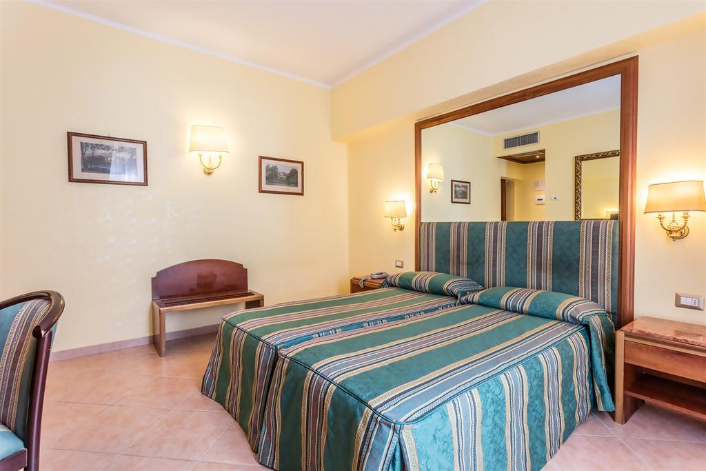 Hotel Raeli Noto