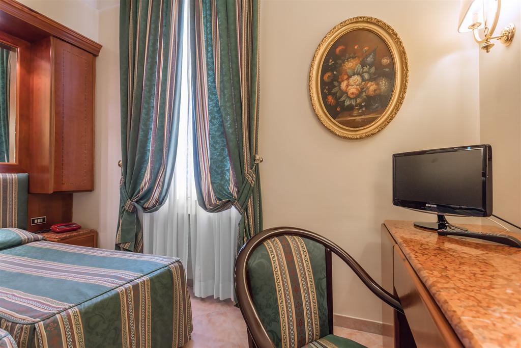 Hotel Raeli Lux 4*