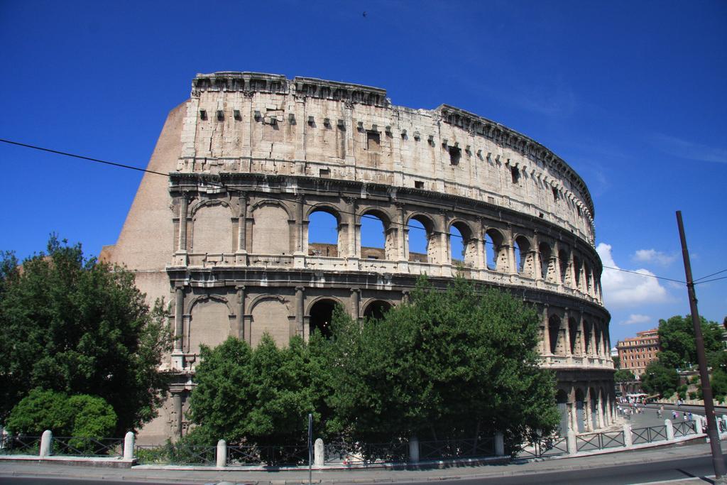 Viale Del Colosseo Acomodação com café da manhã  Roma