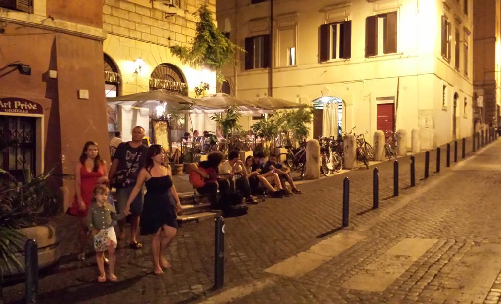 Acomodação com café da manhã  Viale Del Colosseo Roma