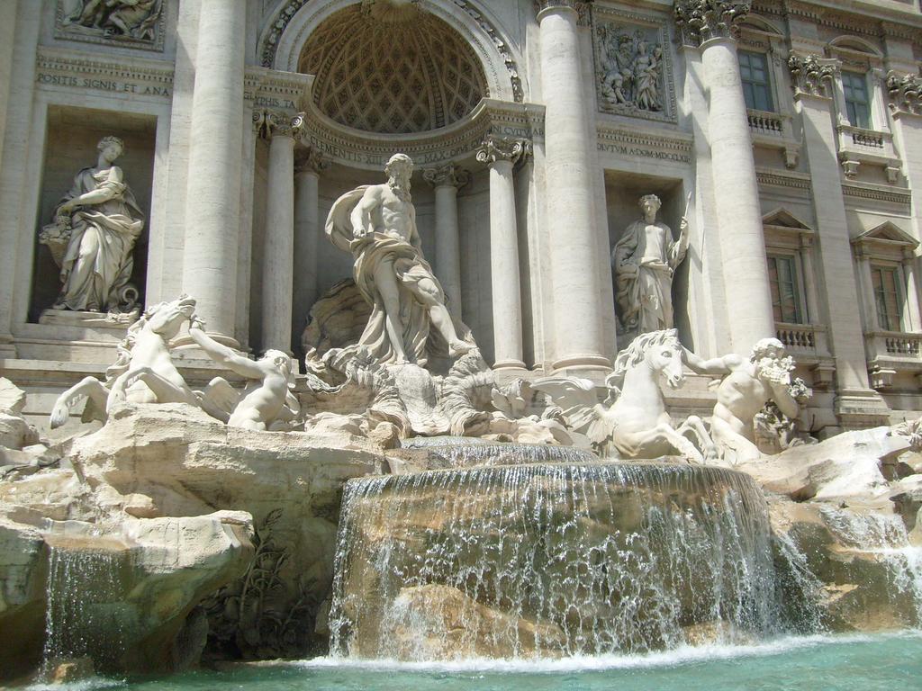 Viale Del Colosseo Acomodação com café da manhã 