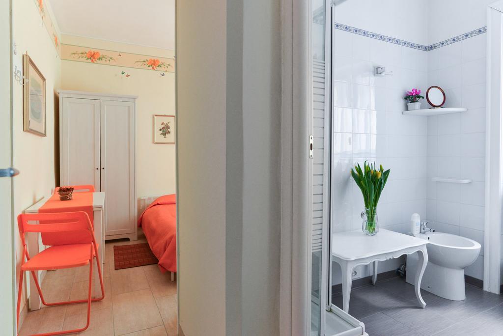 All'ombra Di San Pietro Bed & Breakfast Rome
