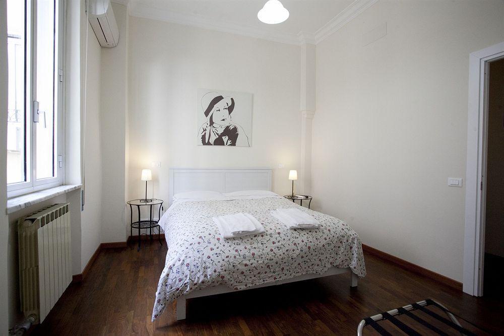 Bed & Breakfast Santi Quattro Al Colosseo 2*