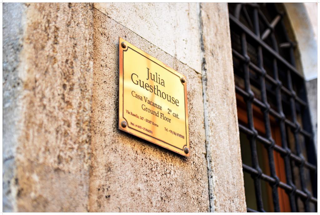 Julia * Rome