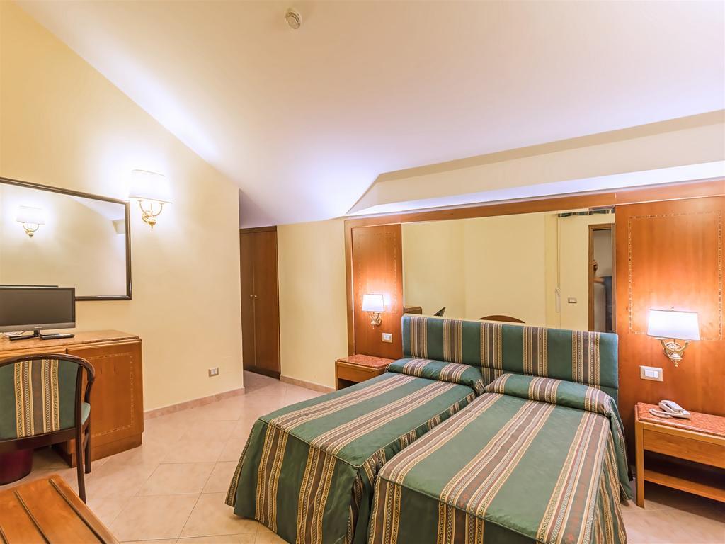 Raeli Floridia Hotel Rome