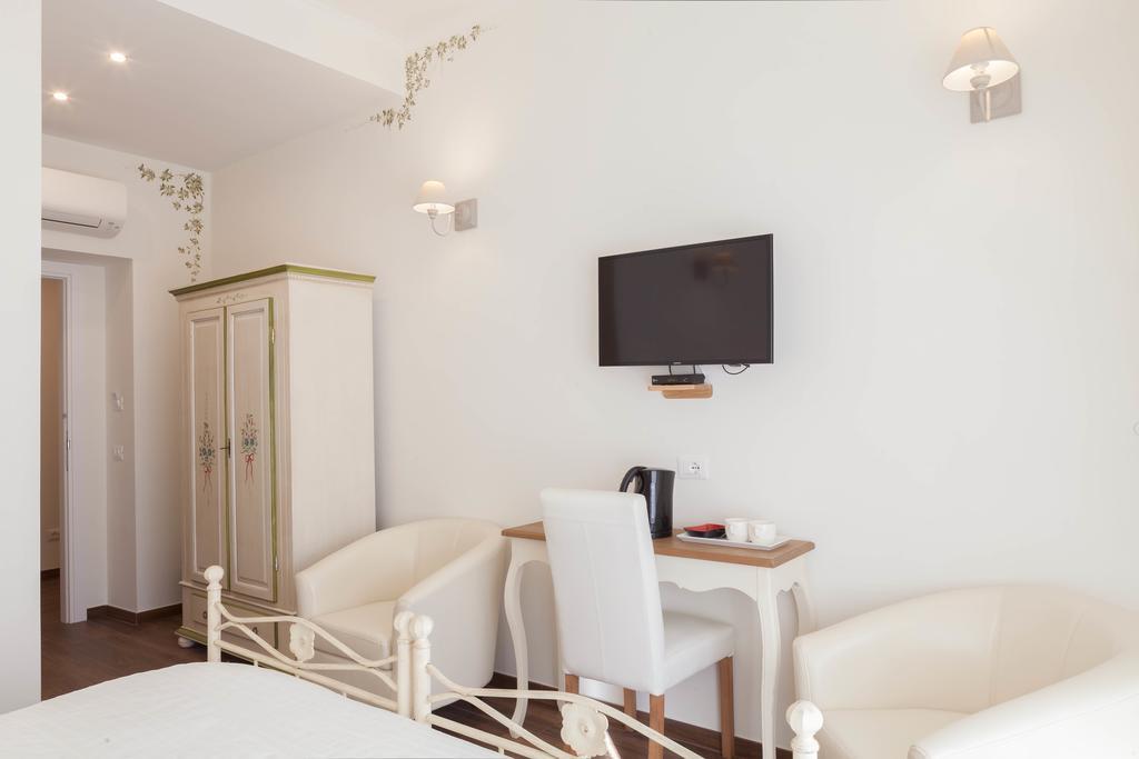 Donna Margherita & 3* Roma