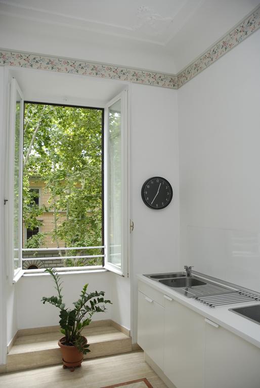 Bianco E Nero Apartment Rome
