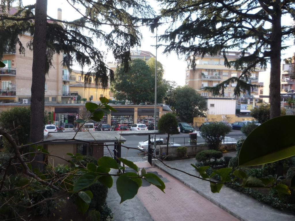 Serafini Bed & Breakfast *