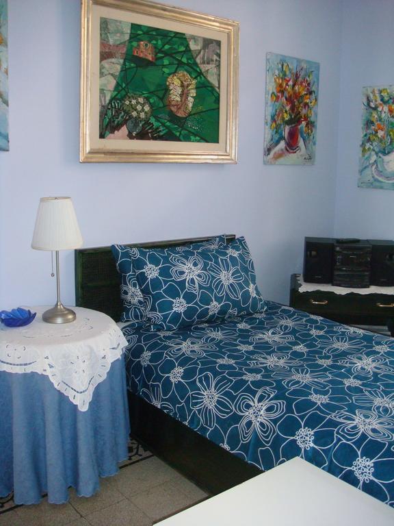 Cagliari House Bed & Breakfast Rome