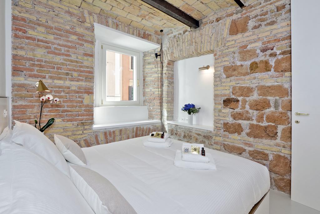 Apartment Ych-laterano Charme Rome