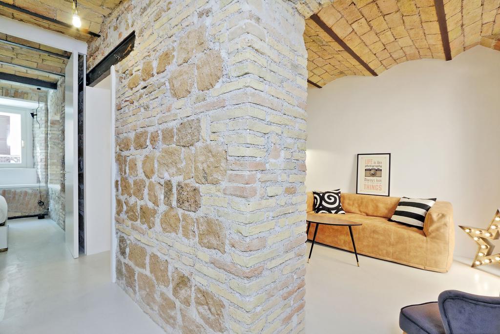 Ych-laterano Charme Apartment *