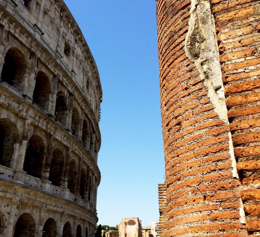 Miclad Colosseum 3*