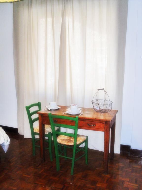 Couette-café Out Of Time Rome