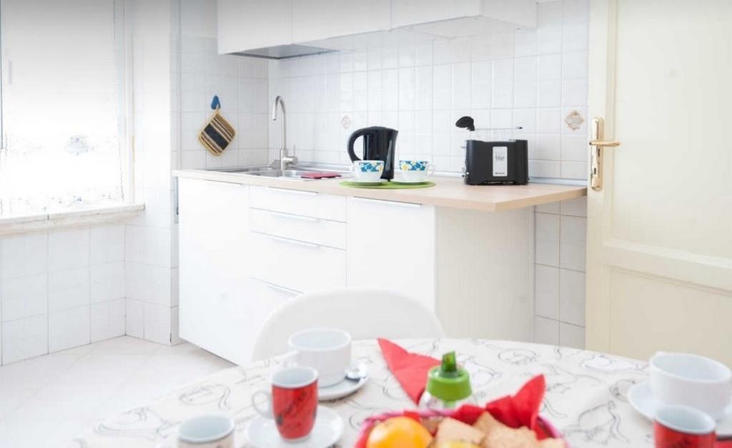 Apartment Re Di House