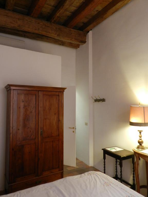 Vicolo Del Lupo Bed & Breakfast 3*
