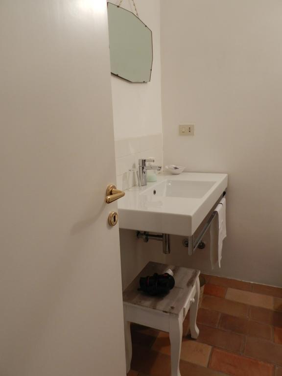 Vicolo Del Lupo Bed & Breakfast Rome