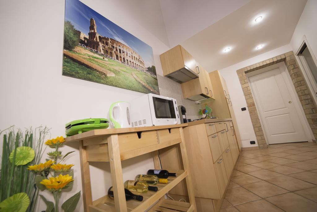 Coliseum Apartment Rome