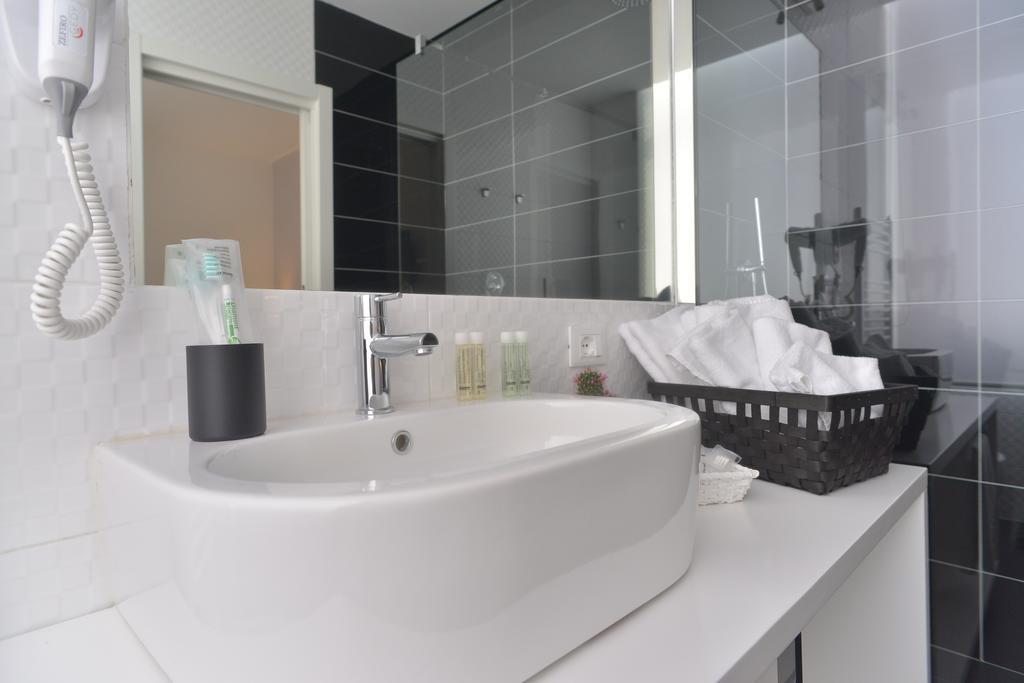 Lata Luxury
