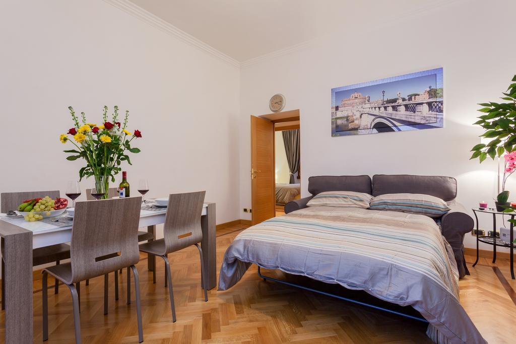 Vatican Loris House Holiday home *